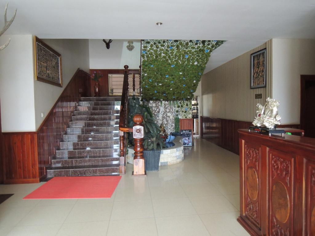 Hotel Ly Cheu Kratie Exterior foto